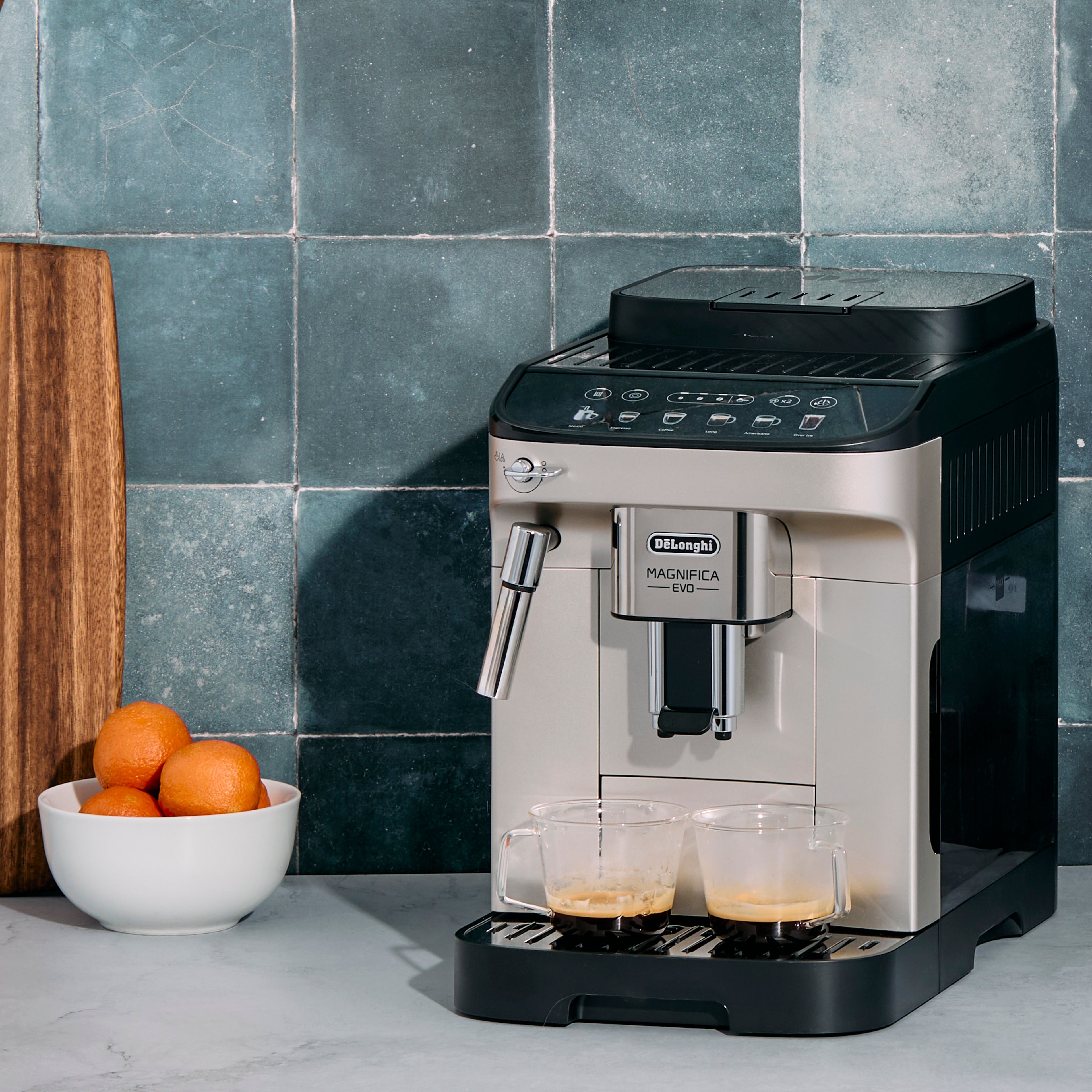 DeLonghi Magnifica Evo ECAM29043SB – view 2