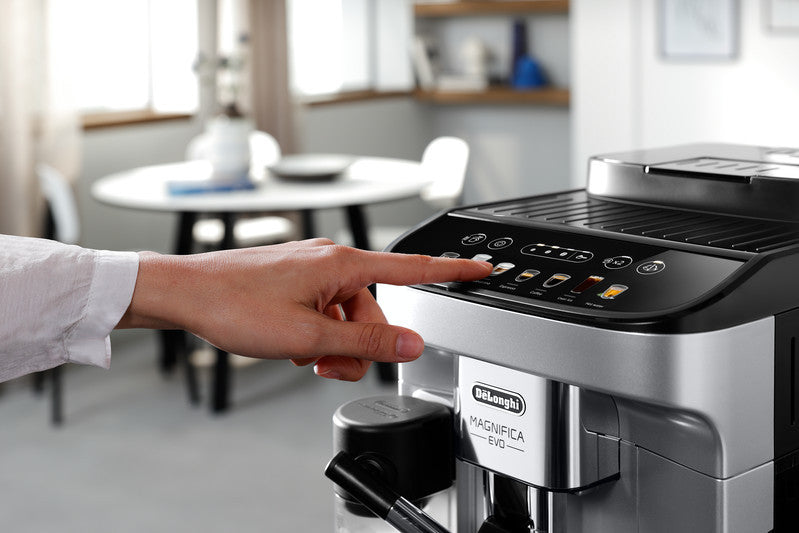 DeLonghi Magnifica Evo ECAM29084SB – view 3
