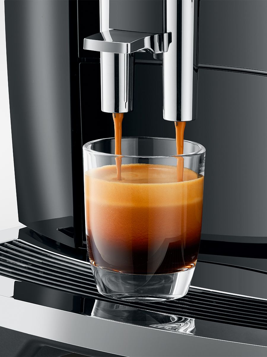 JURA E4 Super-Automatic Espresso Machine – view 6